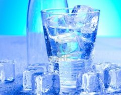 10829529-ice-drink